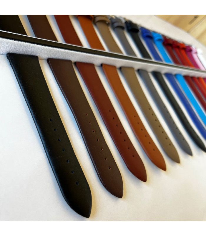 Leather watch strap compatible Oppo Watch 4 Pro. Model 301/22mm